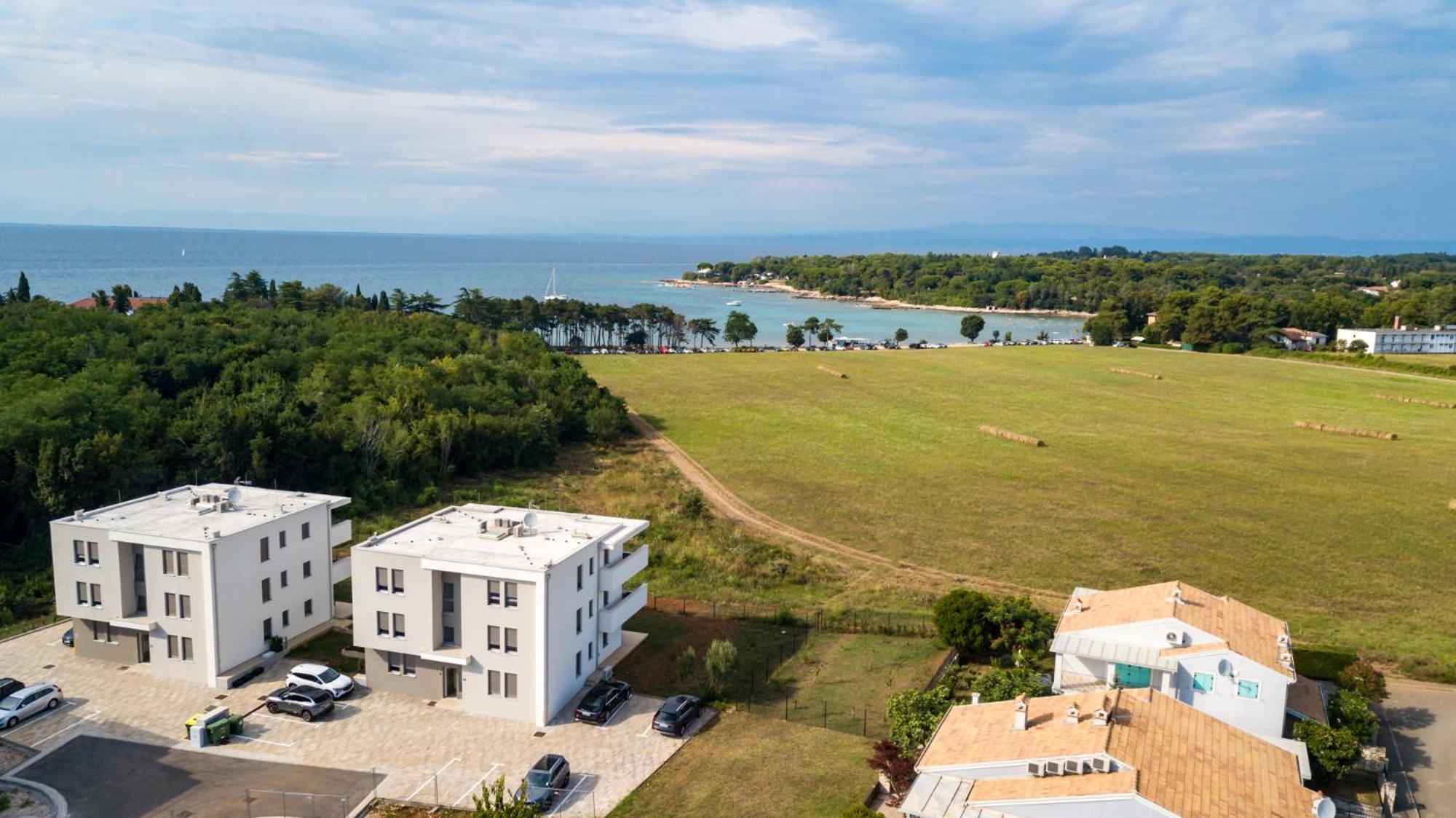 Baden Resort Basanija, Umag-With Sea View, Parking And 300M From The Beach Exteriér fotografie